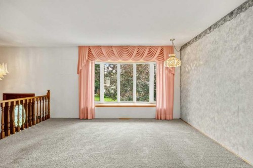 4515 Norquay Drive Nw, Calgary, AB - Indoor Photo Showing Other Room