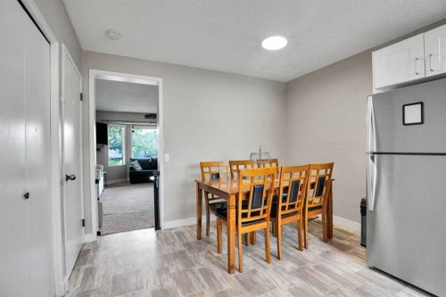 5620 Temple Drive Ne, Calgary, AB - Indoor