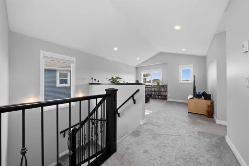 395 Boulder Creek Bay Se, Langdon, AB - Indoor Photo Showing Other Room