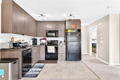 196-300 Marina Drive, Chestermere, AB - Indoor Photo Showing Kitchen
