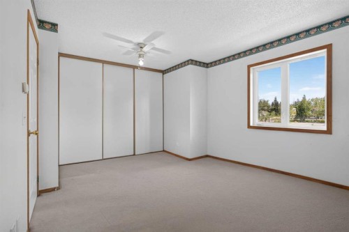 52 Glenbrook Villas Sw, Calgary, AB - Indoor Photo Showing Other Room
