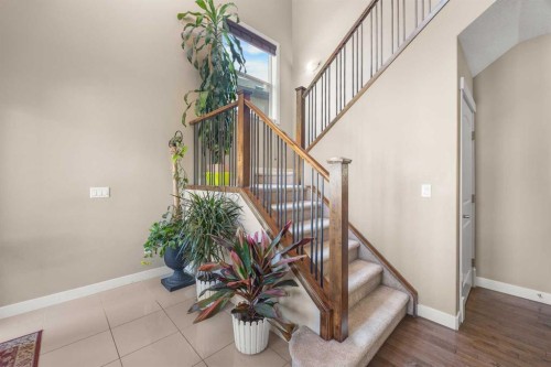 162 Sherwood Hill Nw, Calgary, AB - Indoor Photo Showing Other Room
