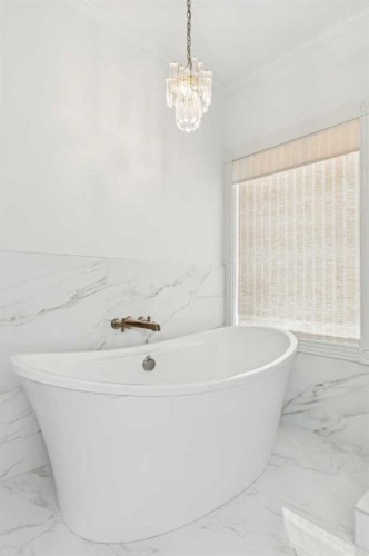 84 Edenstone Way Nw, Calgary, AB - Indoor Photo Showing Bathroom