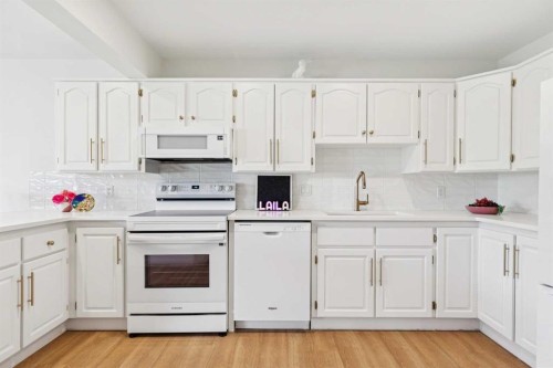 84 Edenstone Way Nw, Calgary, AB - Indoor Photo Showing Kitchen
