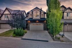 106 Cranarch Landing SE Calgary, AB T3M 0Z7