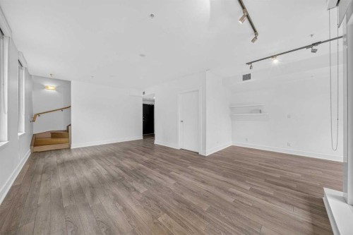 615 Confluence Way Se, Calgary, AB 