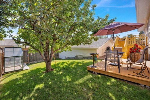 228 Nottingham Road Nw, Calgary, AB - Outdoor