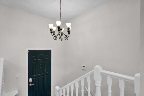 228 Nottingham Road Nw, Calgary, AB - Indoor Photo Showing Other Room