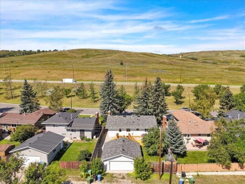 228 Nottingham Road Nw, Calgary, AB - Outdoor With View