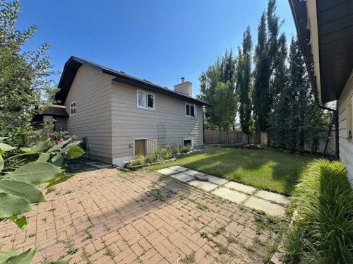 123 Sunmills Place Sw, Calgary, AB - Outdoor With Exterior