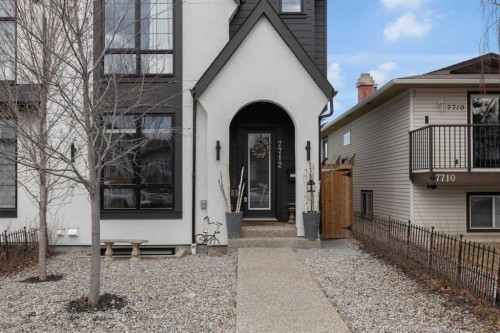 7712 36 Avenue Nw, Calgary, AB - Outdoor