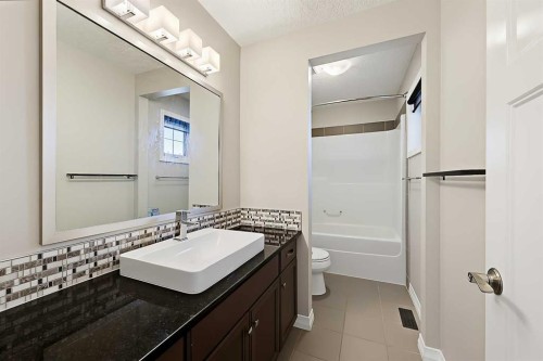 71 Chaparral Valley Way Se, Calgary, AB - Indoor Photo Showing Bathroom