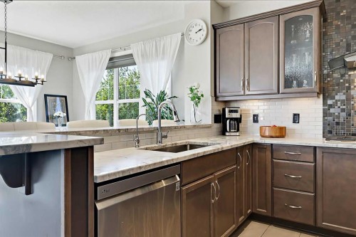 71 Chaparral Valley Way Se, Calgary, AB - Indoor Photo Showing Kitchen With Upgraded Kitchen