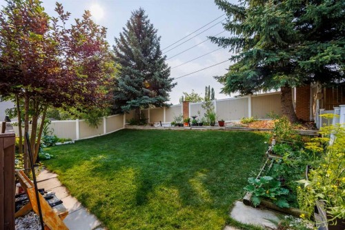 52 Shawnee Way Sw, Calgary, AB - Outdoor