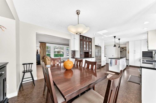 819 Parkwood Drive Se, Calgary, AB 