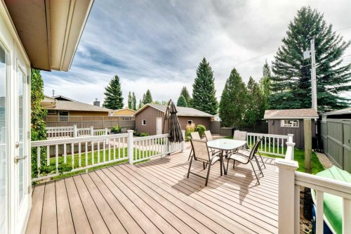 819 Parkwood Drive Se, Calgary, AB 