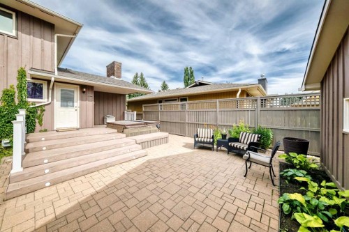 819 Parkwood Drive Se, Calgary, AB 