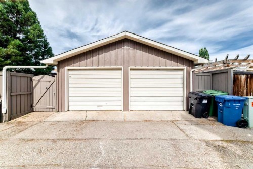 819 Parkwood Drive Se, Calgary, AB 