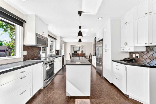 819 Parkwood Drive Se, Calgary, AB 