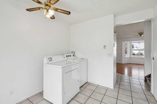 104 Falmere Way Ne, Calgary, AB - Indoor Photo Showing Laundry Room