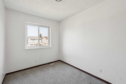 104 Falmere Way Ne, Calgary, AB - Indoor Photo Showing Other Room