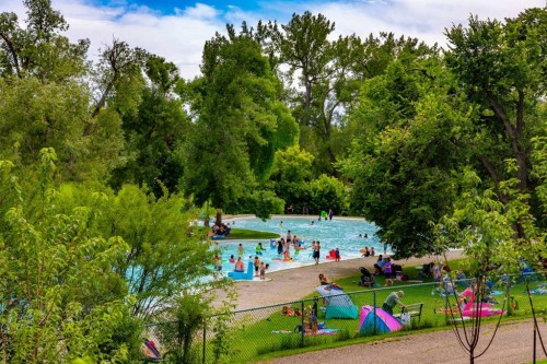 1-2427 2 Avenue Nw, Calgary, AB 