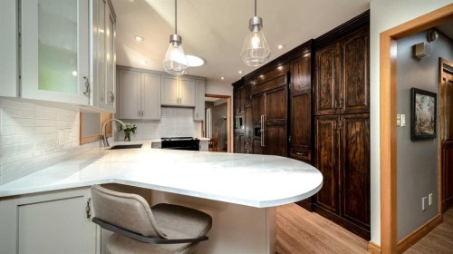 152 Mapleburn Drive Se, Calgary, AB 