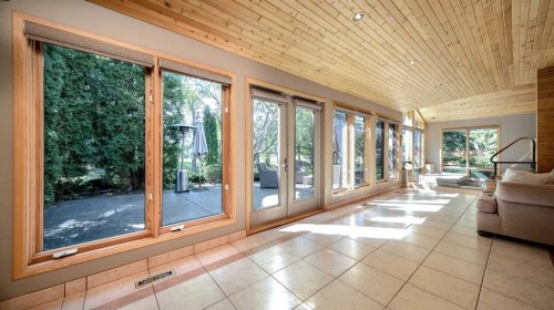 152 Mapleburn Drive Se, Calgary, AB 
