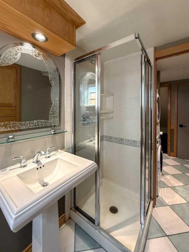 152 Mapleburn Drive Se, Calgary, AB 