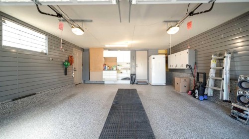 152 Mapleburn Drive Se, Calgary, AB 