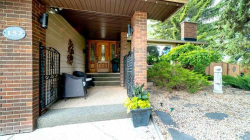 152 Mapleburn Drive Se, Calgary, AB 