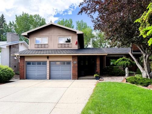 152 Mapleburn Drive Se, Calgary, AB 