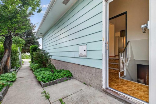 7035 Huntercrest Road Nw, Calgary, AB 