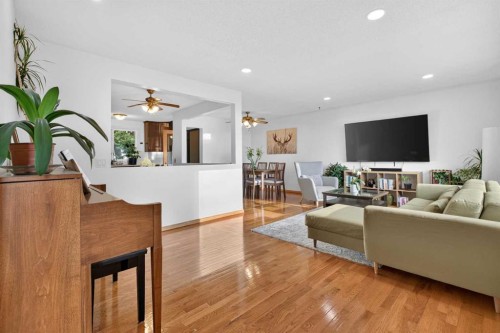 7035 Huntercrest Road Nw, Calgary, AB 