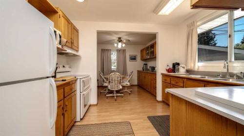42 Harrow Place Sw, Calgary, AB 
