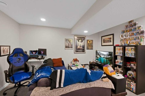 25 Savanna Manor Ne, Calgary, AB - Indoor
