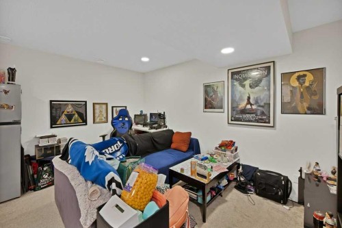 25 Savanna Manor Ne, Calgary, AB - Indoor Photo Showing Other Room