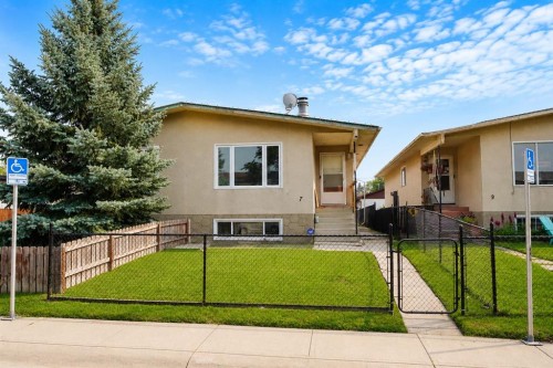 7 Dovercliffe Way Se, Calgary, AB - Outdoor