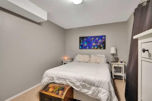 3429 Cedarille Drive Sw, Calgary, AB - Indoor Photo Showing Bedroom