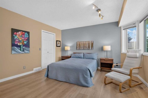 113 Riverview Court West, Calgary, AB - Indoor Photo Showing Bedroom