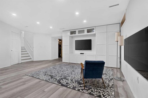 113 Riverview Court West, Calgary, AB - Indoor