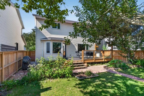 113 Riverview Court West, Calgary, AB - Outdoor