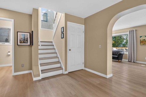 113 Riverview Court West, Calgary, AB - Indoor Photo Showing Other Room