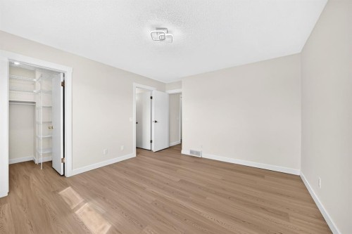 143 Applewood Drive Se, Calgary, AB - Indoor Photo Showing Other Room