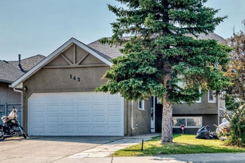 143 Applewood Drive Se, Calgary, AB - Outdoor