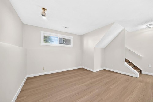143 Applewood Drive Se, Calgary, AB - Indoor Photo Showing Other Room
