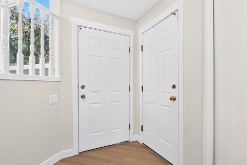 143 Applewood Drive Se, Calgary, AB - Indoor Photo Showing Other Room