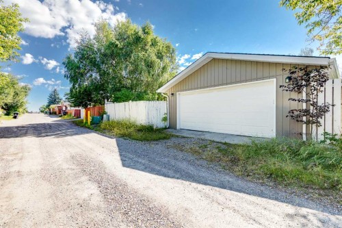 1307 56 Avenue Nw, Calgary, AB - Outdoor