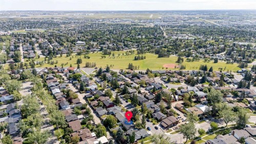 1307 56 Avenue Nw, Calgary, AB - Outdoor With View