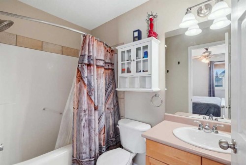 160 Promenade Way Se, Calgary, AB - Indoor Photo Showing Bathroom